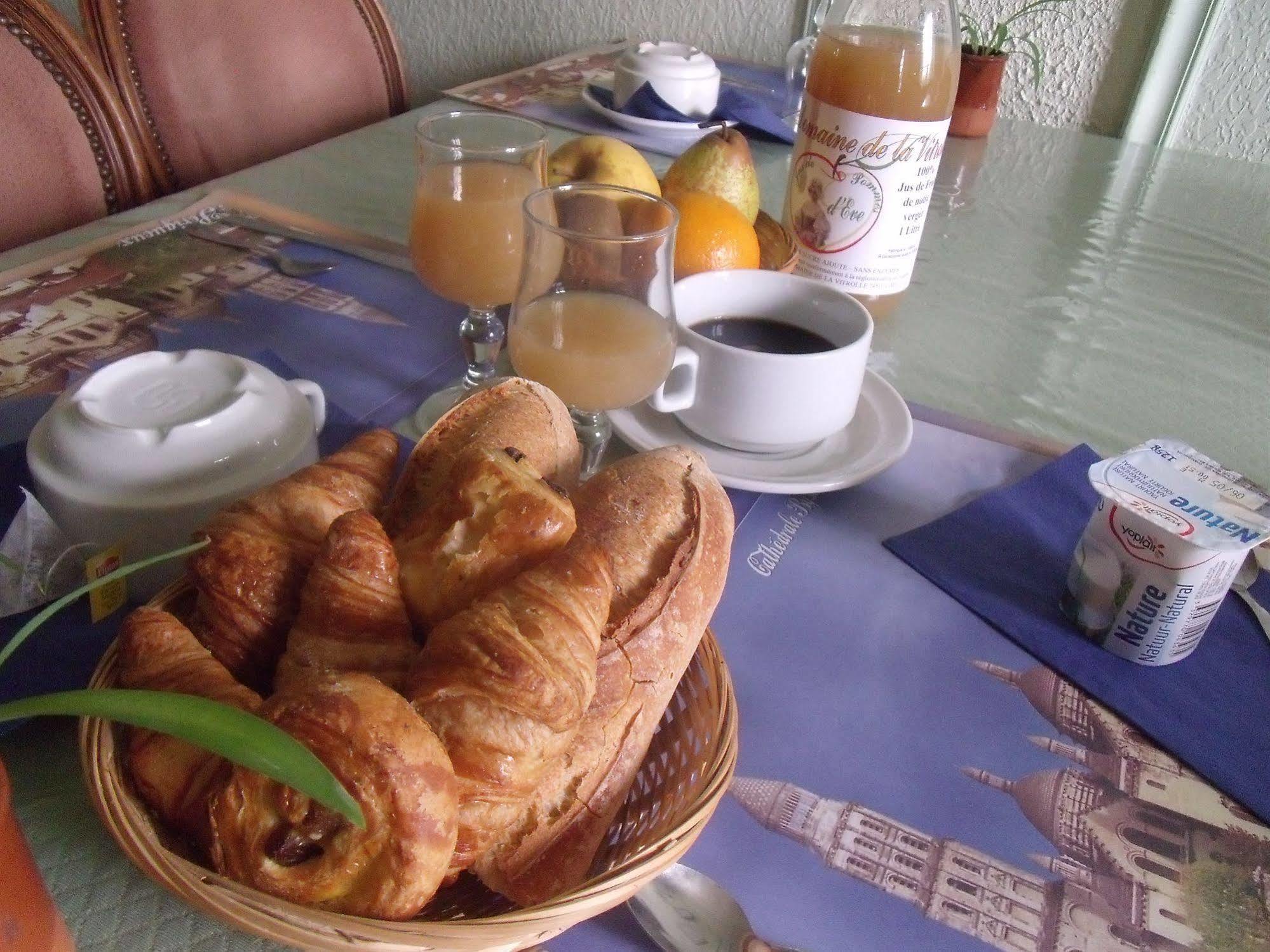Hotel Restaurant L'Ecluse Антонн-е-Тригонан Екстер'єр фото